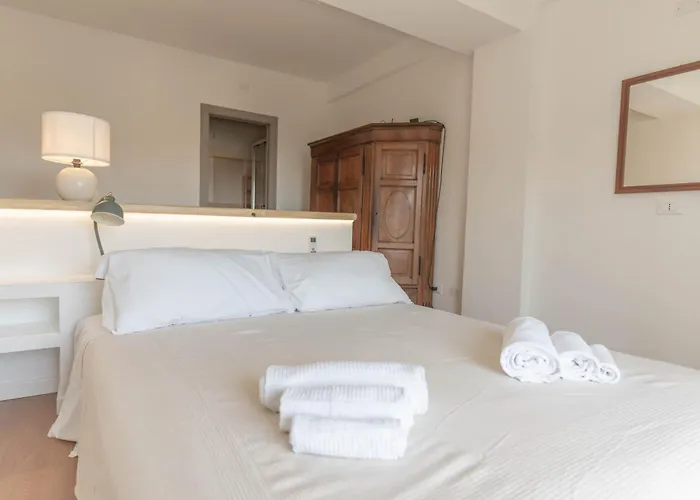 La Garaventa Serviced *