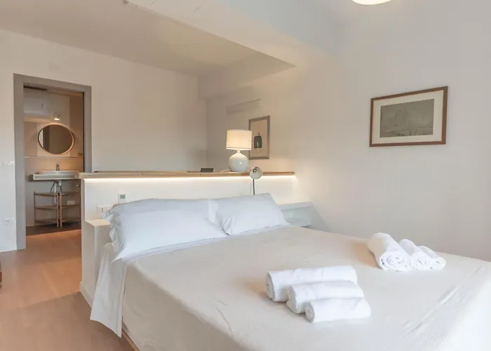 La Garaventa Serviced 제노바