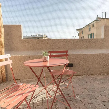 La Garaventa Serviced דירה