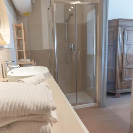 La Garaventa Serviced דירה *