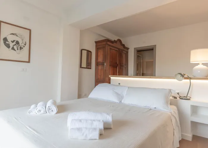 La Garaventa Serviced *